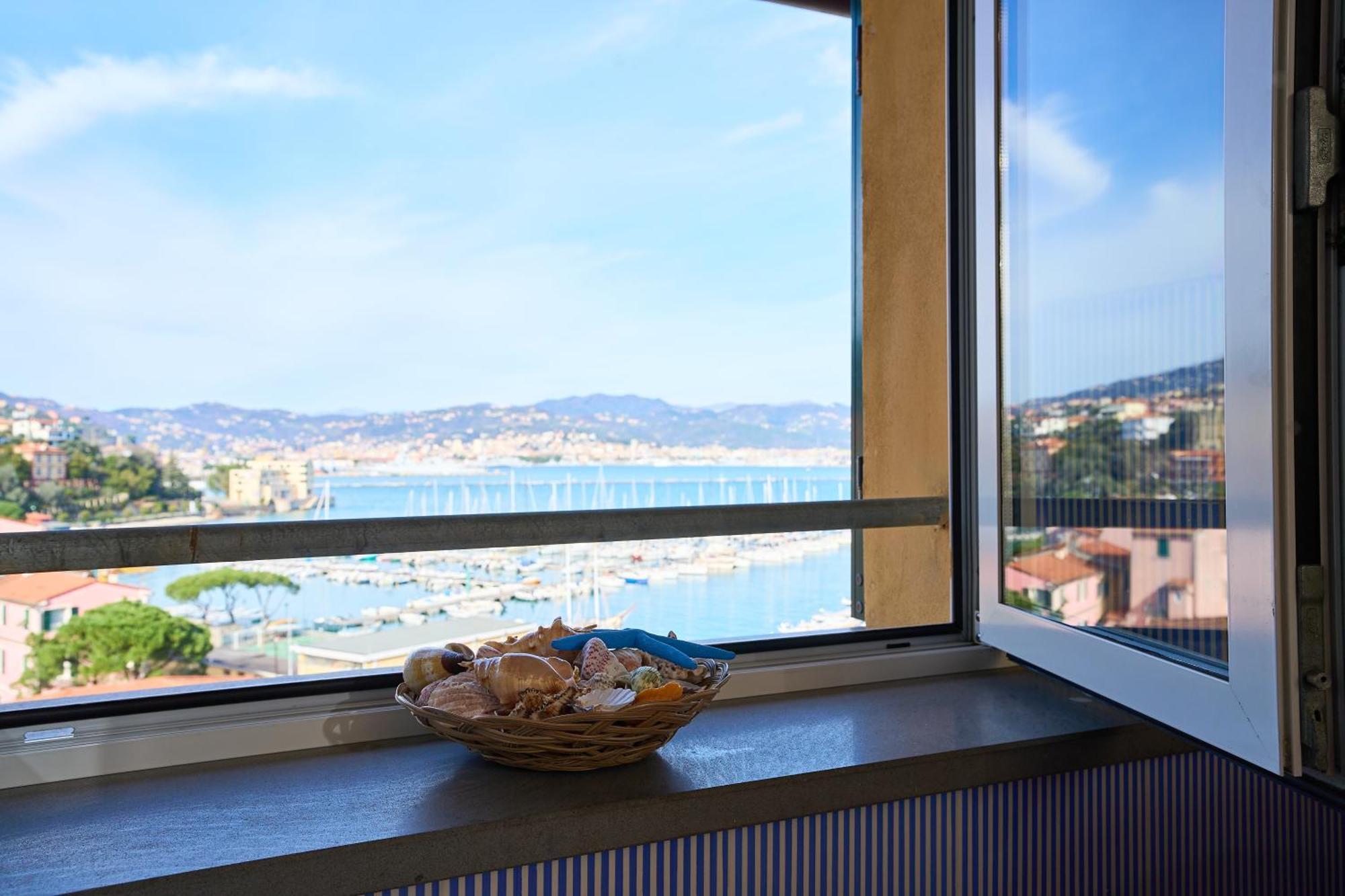 Villa Amelia - Vista Mare - Fezzano Kültér fotó